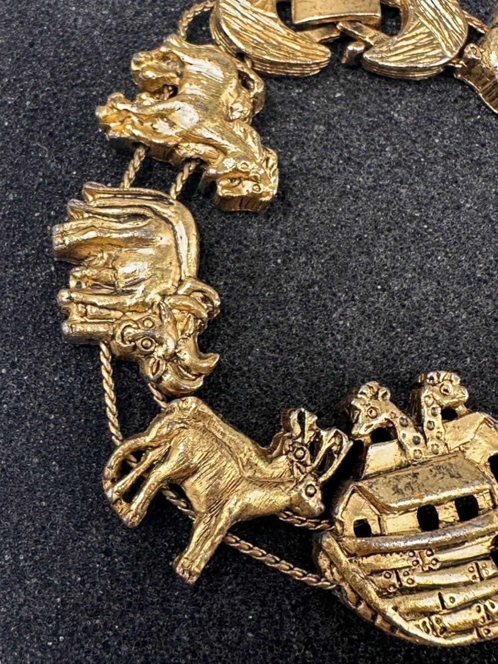 Vintage Noah Arks Bracelet Gold Tone Sliding Charms Bergdorf Goodman 7.25" - Picture 5 of 13